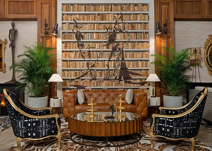 The Ben, Autograph Collection